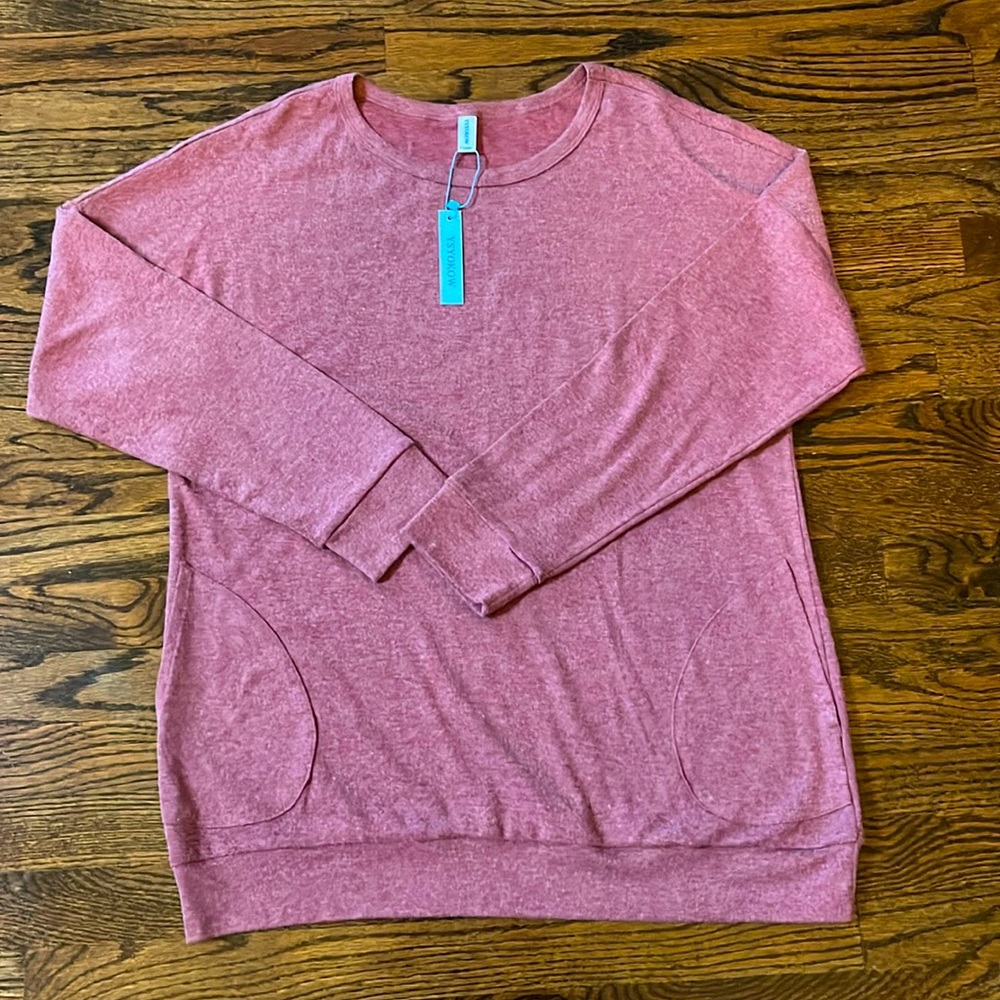 Size XL Womens Lightweight Tunic with Pockets